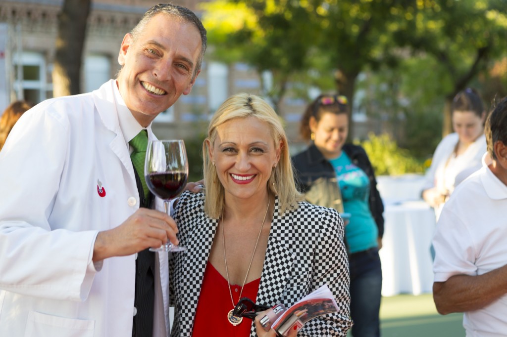 El doctor Ángel Sanz-Virseda de la Fuente y Carmen M. García.