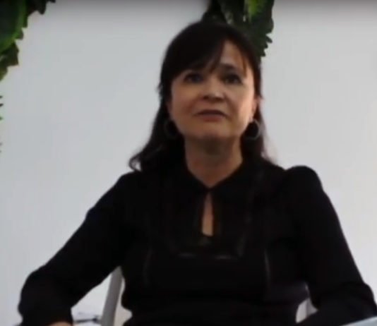 María José Navarro, directora general de Easyfairs, en esta entrevista para FUNDACIÓN WOMAN’S WEEK, a través de esta iniciativa, las horas trabajadas de más durante los días previos al evento se devuelven en días de vacaciones adicionales.