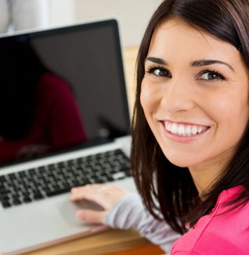 Banco Santander convoca sus becas ‘Talento Mujer’ para mujeres que cursen un posgrado STEM