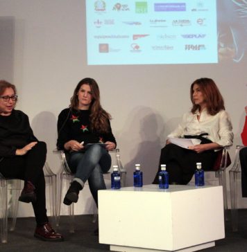 Belén Bernuy: “Necesitamos más productoras que no se autocensuren” Las actrices María Casal y Alba Galocha , la periodista María Aller y Belén Bernuy, productora cinematográfica.