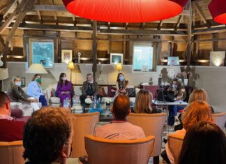 ‘Tu huella desnuda’ contra el cáncer de mama