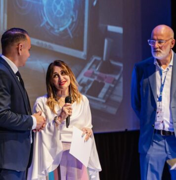Carmen Mª García recoge el ‘Premio Selec Radio 2022’ a la Innovación y Uso de los Medios